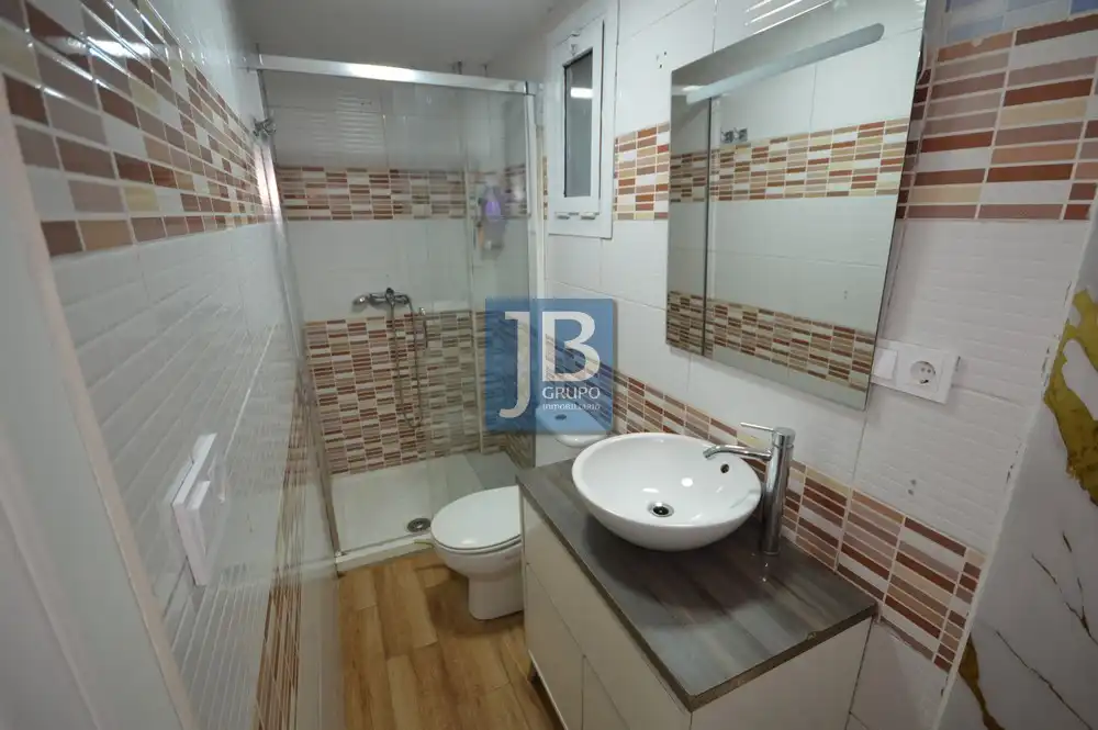 Bathroom of Flat for sale in Xàtiva  with Air Conditioner and Terrace