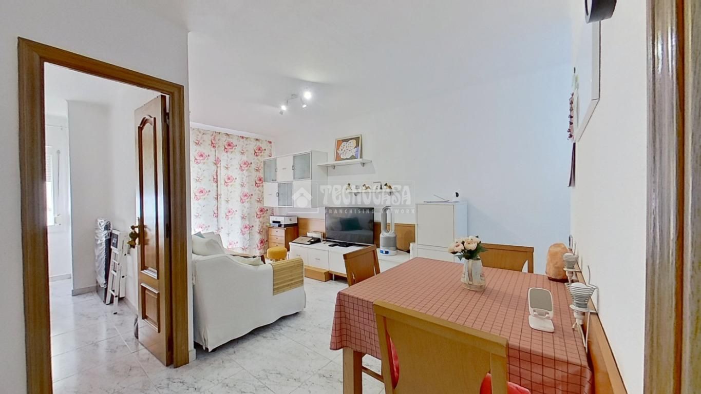 Living room of Flat for sale in Cerdanyola del Vallès  with Balcony