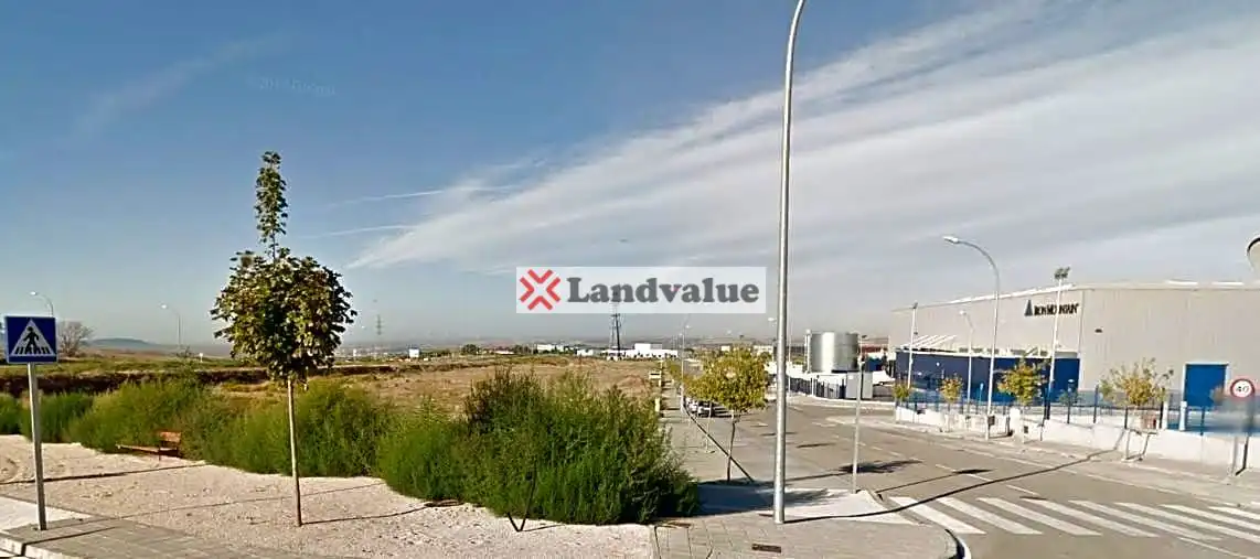 Industrial land for sale in Chiloeches, imagen 2