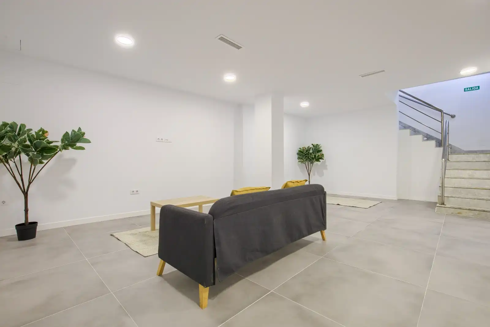 Room in Calle de las Islas Bermudas, Tres Olivos - Valverde