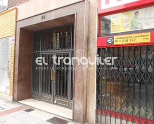 Exterior view of Flat to rent in  Madrid Capital  with Air Conditioner, Furnished and Washing machine