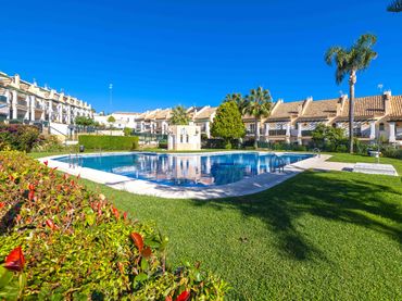 Adosado con piscina en venta en Marbella Centro