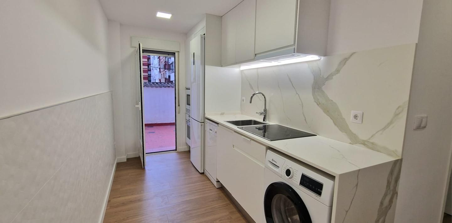 Flat to rent in De León Xiii, Paseo Constitución - Las Damas, Centro,  Zaragoza Capital