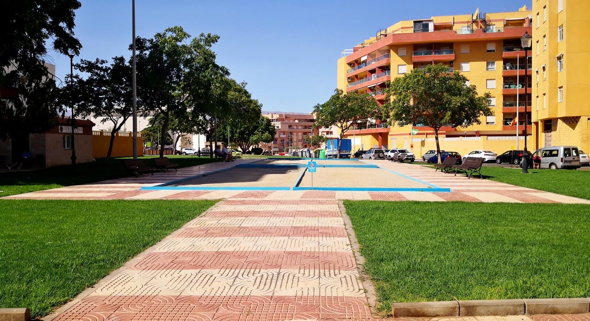 Vista exterior de Piso en venta en Roquetas de Mar con Aire acondicionado, Calefacción y Alarma