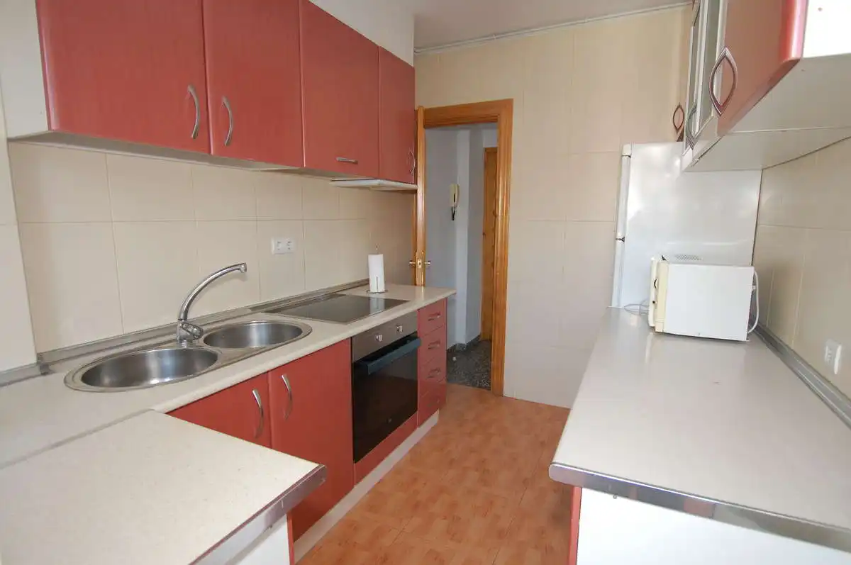 Cocina de Piso para compartir en Granada con Amueblado