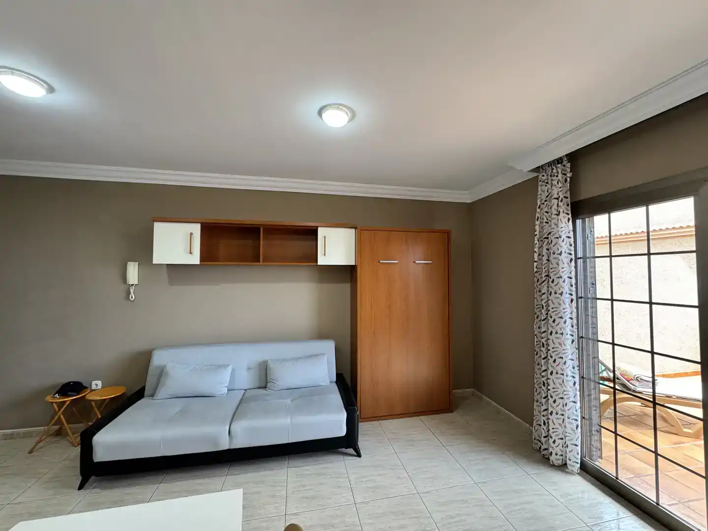 Wohnzimmer von Wohnung zur Miete in Arico mit Privatgarten, Schwimmbad und Möbliert