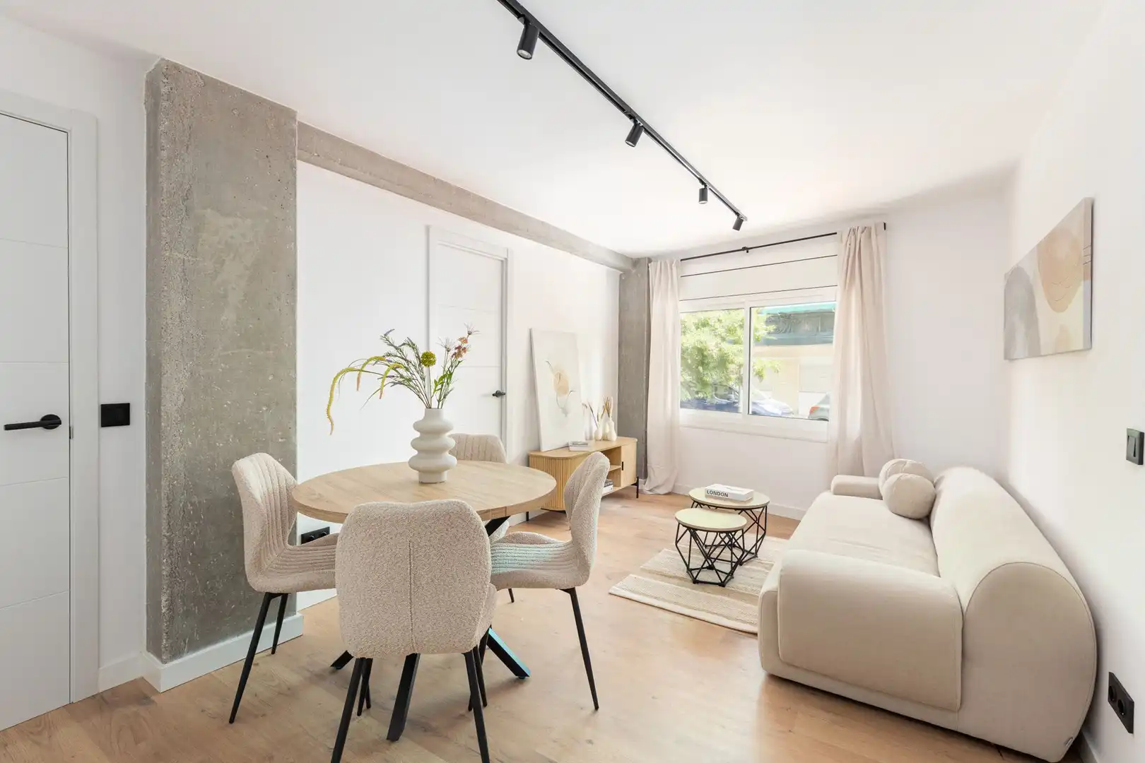 Sala de estar de Piso en venta en Esparreguera con Parquet, Amueblado y Horno