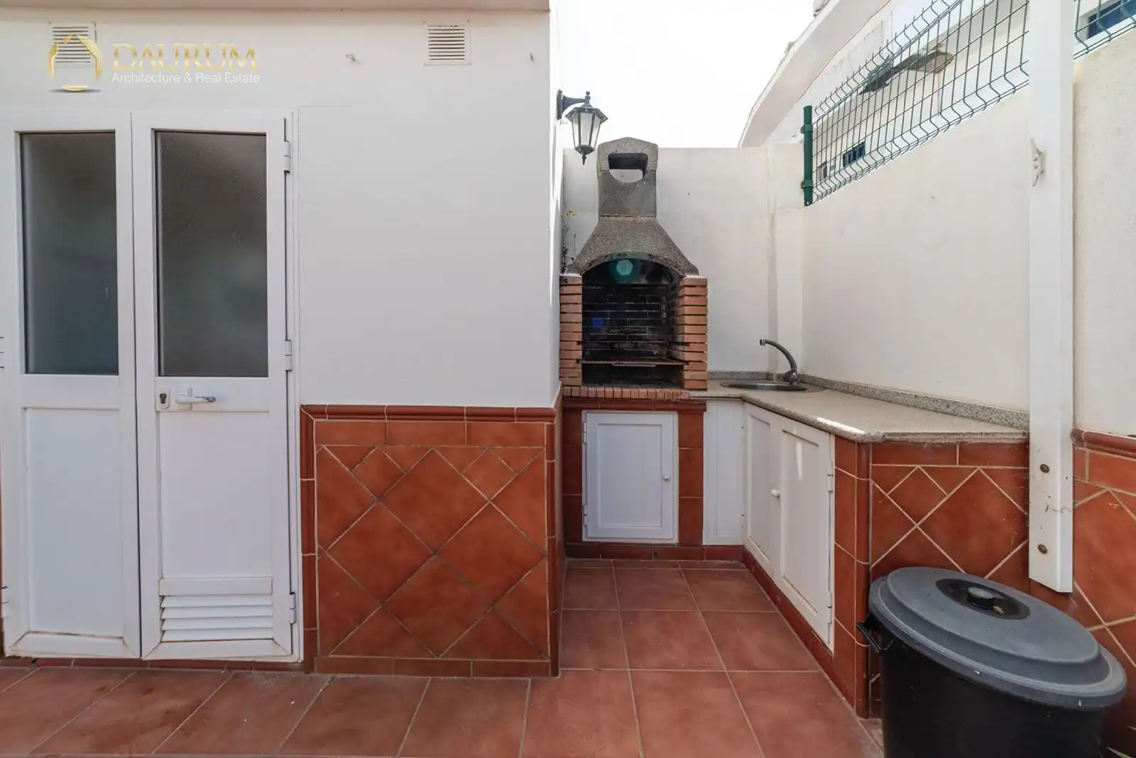Küche von Wohnung zum Verkauf in Almonte mit Klimaanlage, Heizung und Terrasse