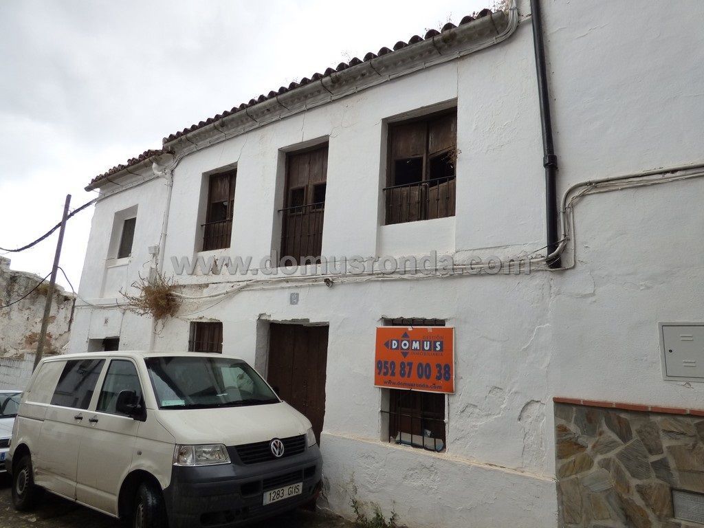 Vista exterior de Casa o xalet en venda en Ronda amb Terrassa