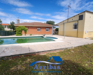 Exterior view of House or chalet for sale in El Casar de Escalona  with Air Conditioner, Terrace and Swimming Pool