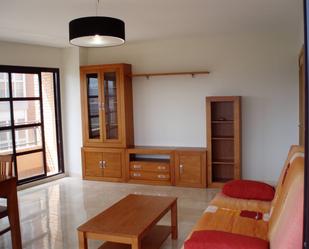 Sala d'estar de Pis de lloguer en Oliva amb Aire condicionat, Moblat i Balcó
