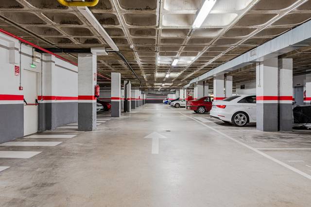 Garaje en Venta en L. DA VINCI, 3 en El Quiñón