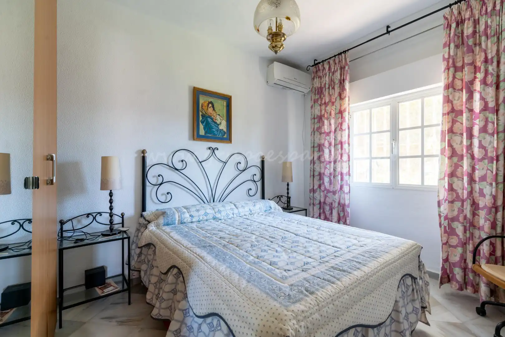 Habitación de Casa o chalet en venta en Villanueva del Ariscal con Aire acondicionado, Calefacción y Jardín privado