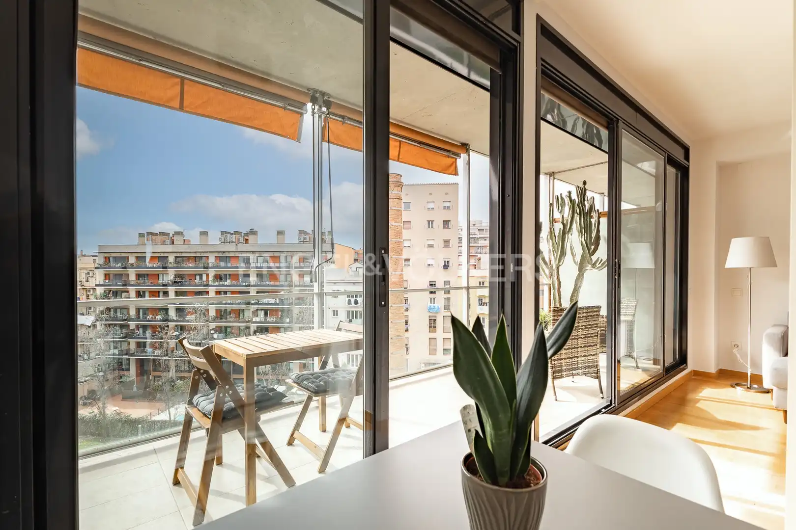 Pis amb terrassa de lloguer a Sant Martí