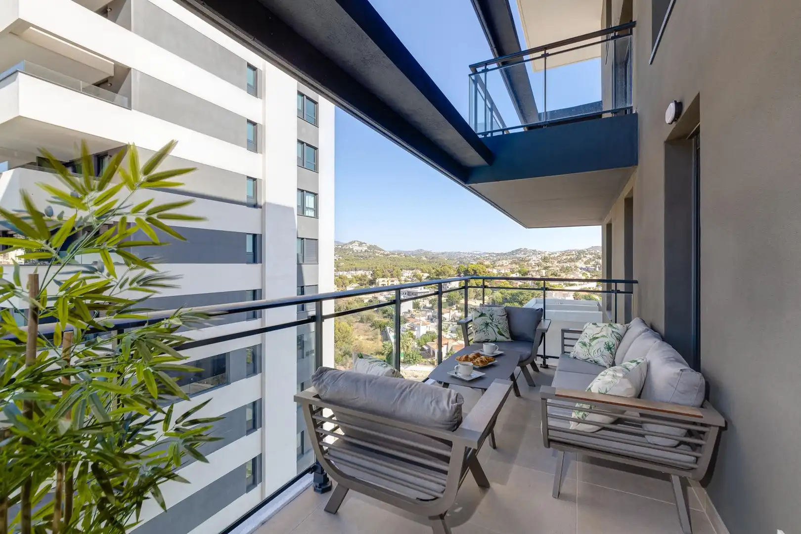 Terraza de Apartamento en venta en Calpe / Calp con Aire acondicionado, Calefacción y Jardín privado