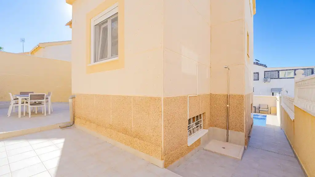 Vista exterior de Casa o chalet en venta en Rojales con Aire acondicionado y Jardín privado