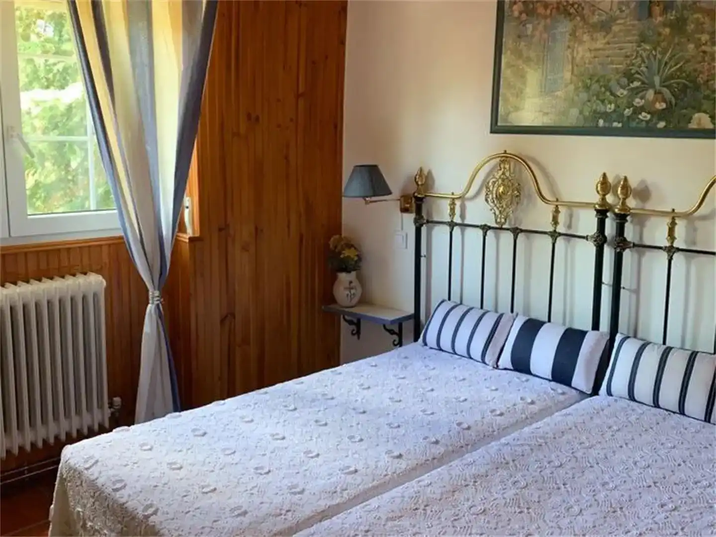 Habitación de Casa o chalet en venta en Hortigüela con Jardín privado, Parquet y Trastero