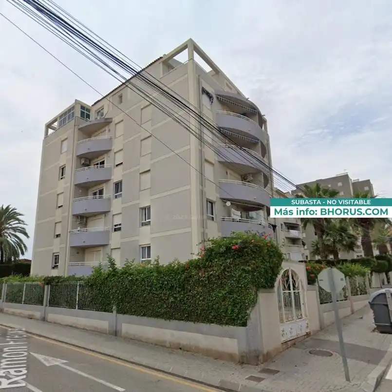 Vista exterior de Piso en venta en Torrevieja con Piscina