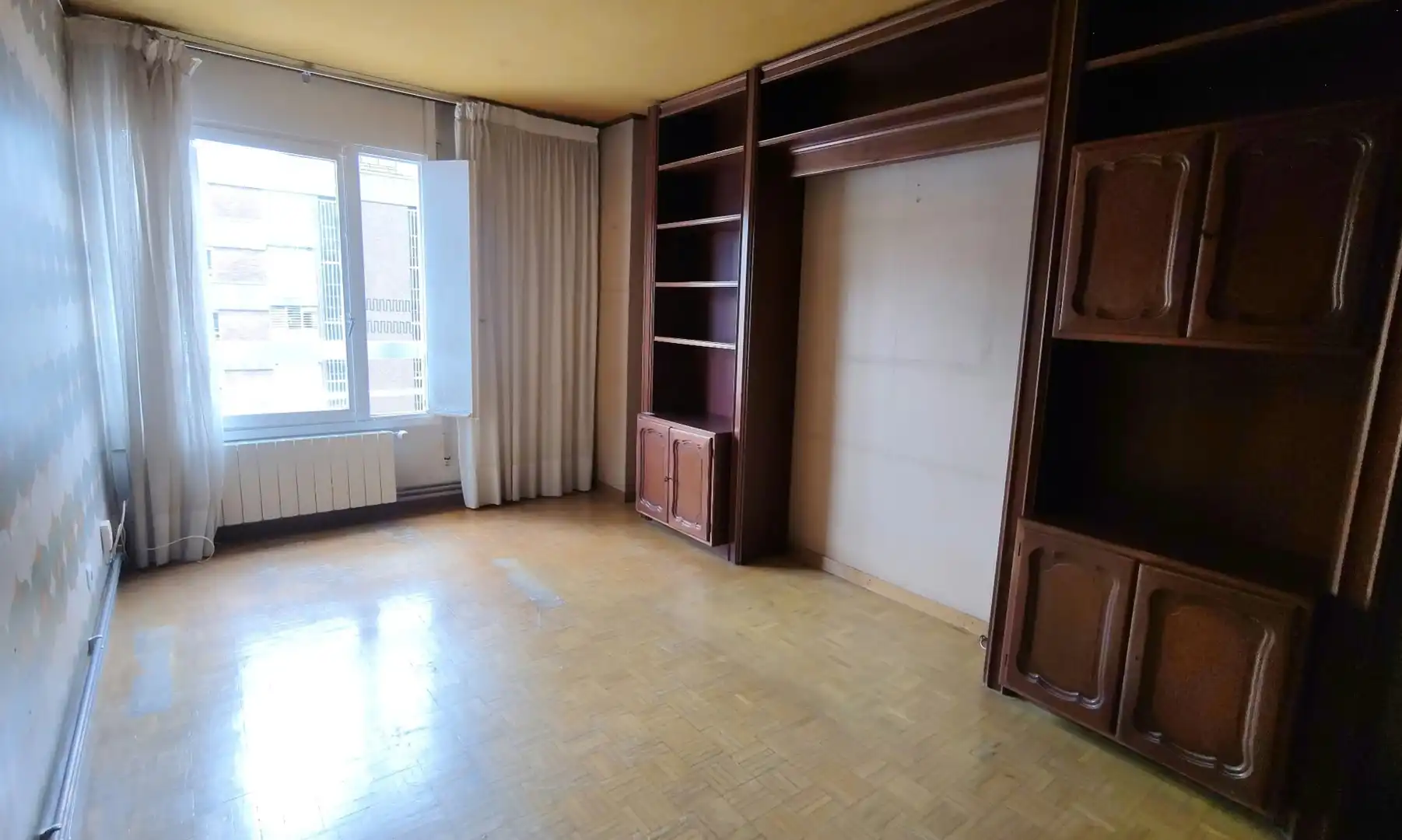 Sala de estar de Piso en venta en Barcelona con Calefacción, Parquet y Horno