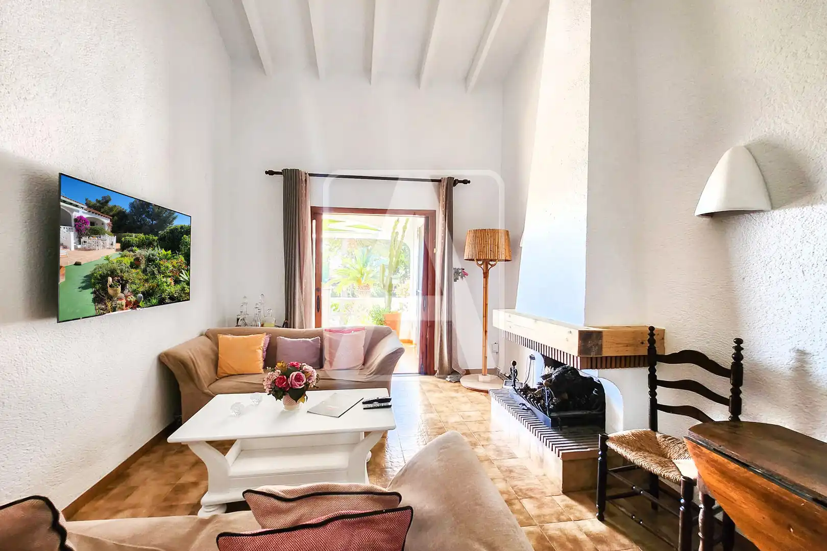 Sala d'estar de Casa adosada en venda en Benissa amb Aire condicionat, Calefacció i Jardí privat