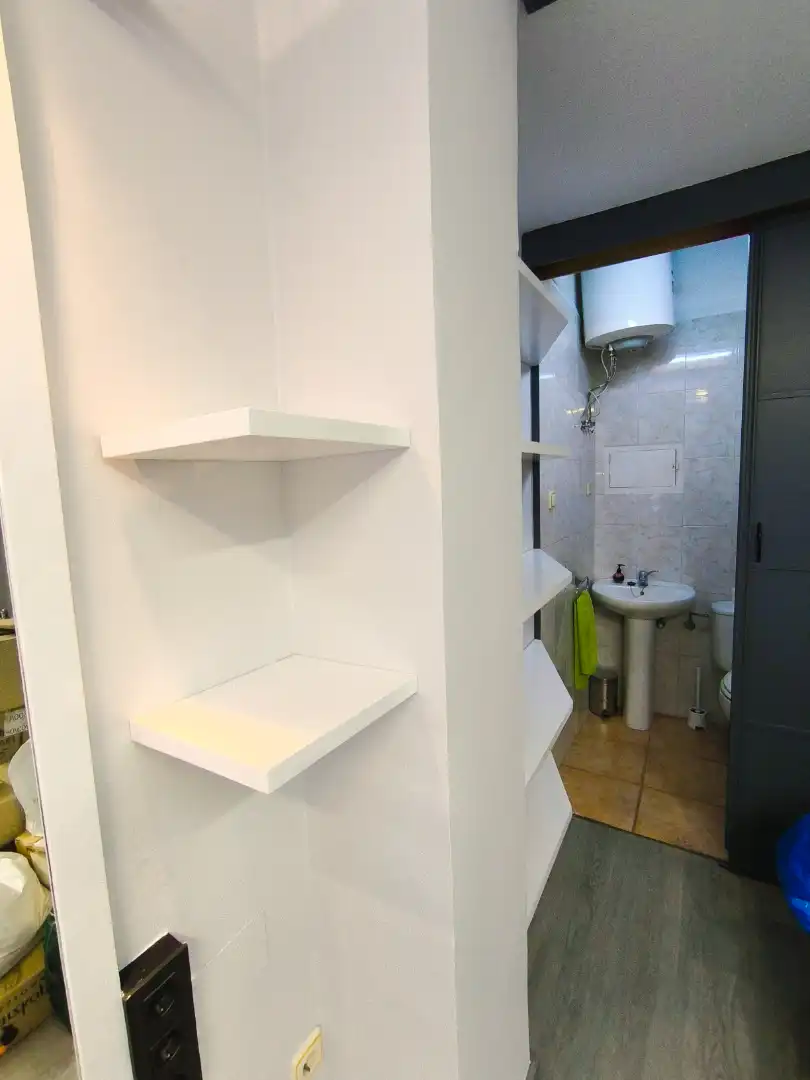 Baño de Local en venta en Palencia con Aire acondicionado, Calefacción y Amueblado