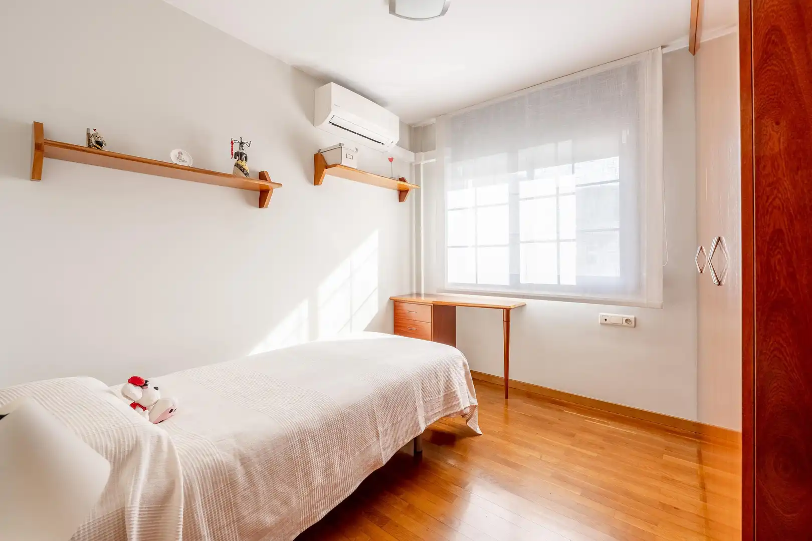 Habitación de Casa o chalet en venta en Vallirana con Aire acondicionado, Calefacción y Jardín privado