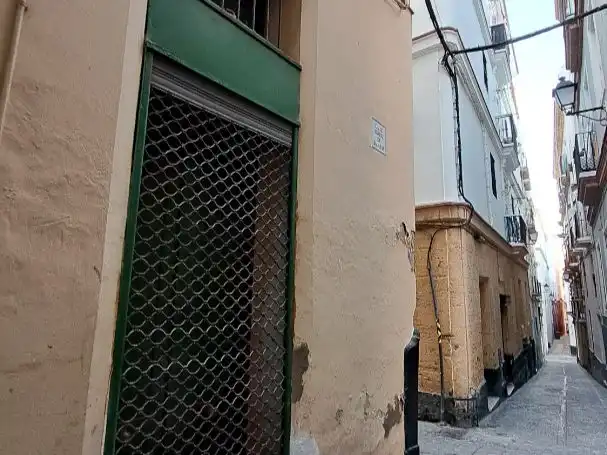 Vista exterior de Local en venda en Cádiz