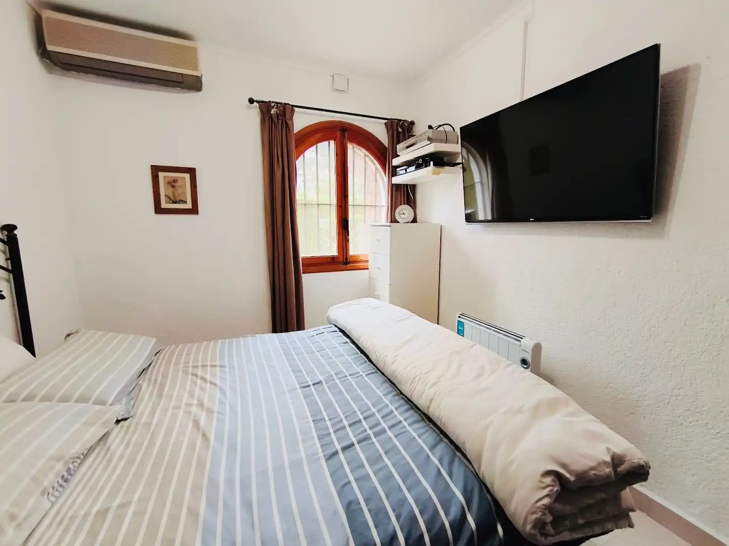 Habitación de Planta baja en venta en Dénia con Aire acondicionado, Calefacción y Jardín privado