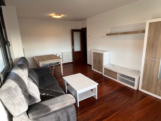 Living room of Flat to rent in Santa Cruz de Bezana  with Heating, Parquet flooring and Storage room