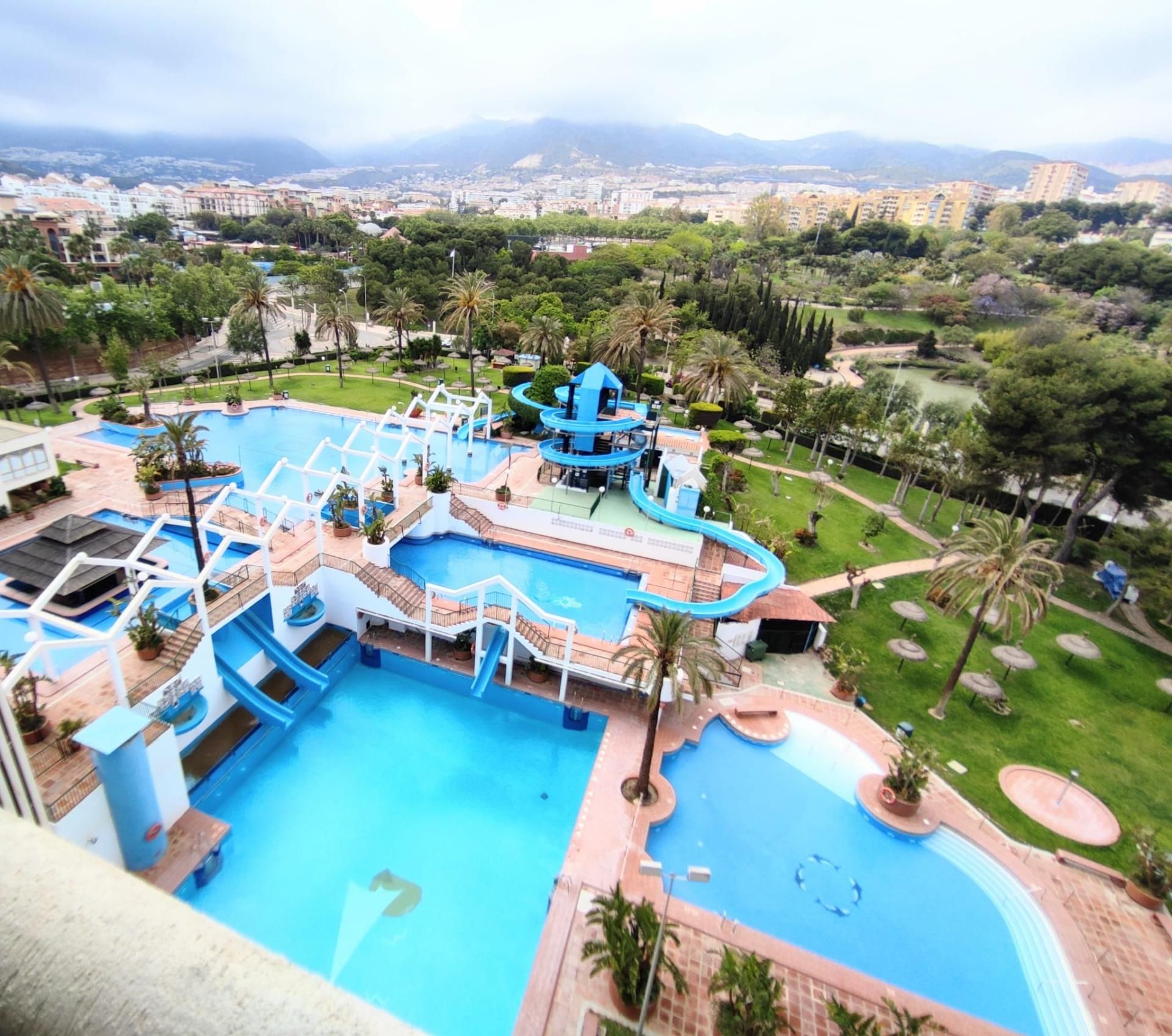 Swimming pool of Flat for sale in Benalmádena  with Air Conditioner, Private garden and Terrace