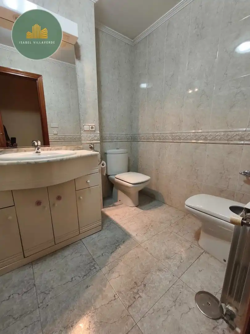 Wohnung zur Miete in FERNANDEZ LATORRE, Cuatro Caminos - Plaza de la Cubela