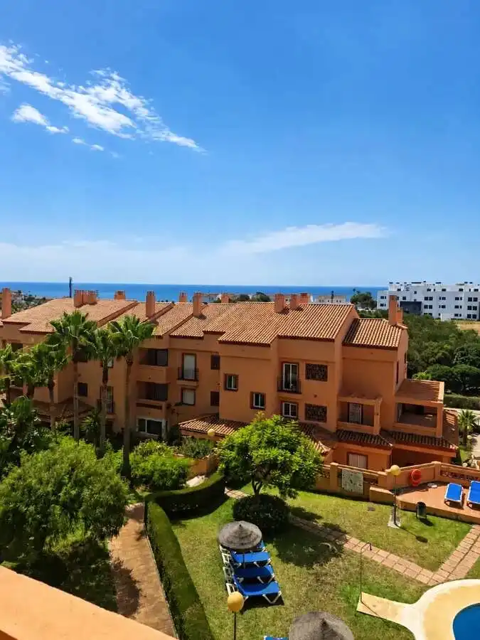 Piso con terraza en venta en El Faro de Calaburra - Chaparral, imagen 7