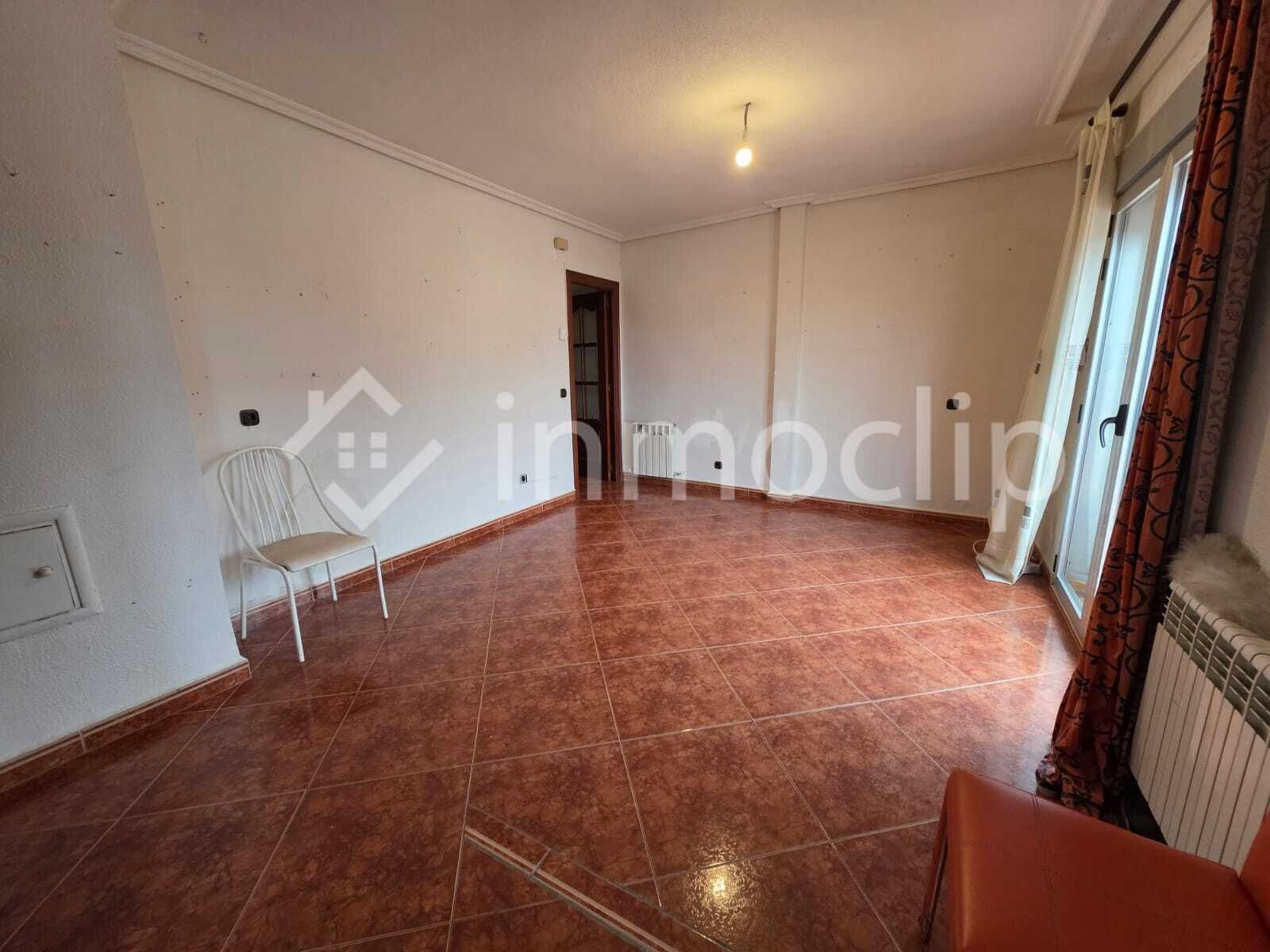Living room of Attic for sale in Salamanca Capital  with Heating and Terrace