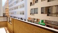 Vista exterior de Pis en venda en Las Palmas de Gran Canaria amb Balcó