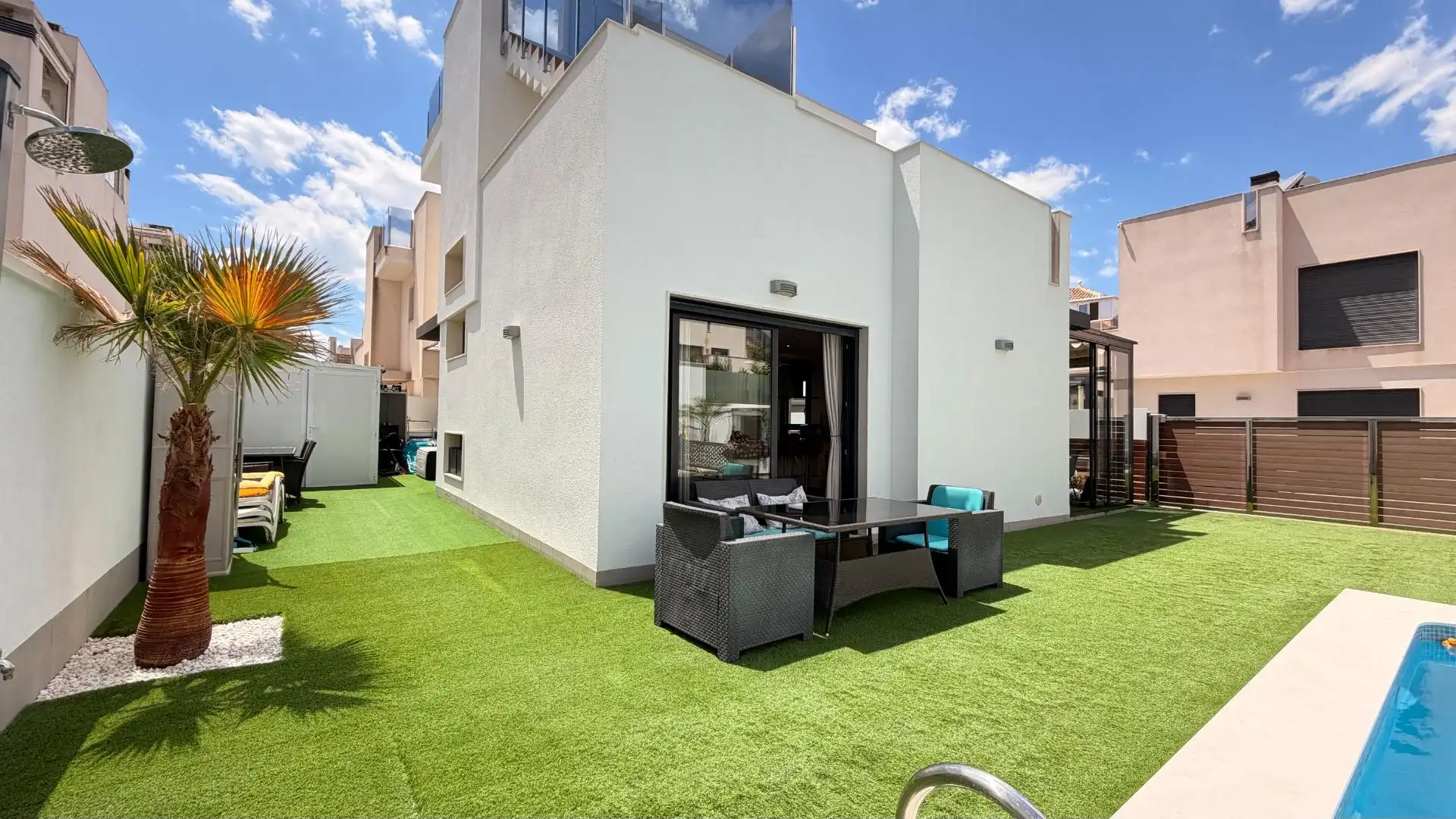 Terrace of Houses for sale in Torrevieja  with Air Conditioner, Private garden and Terrace