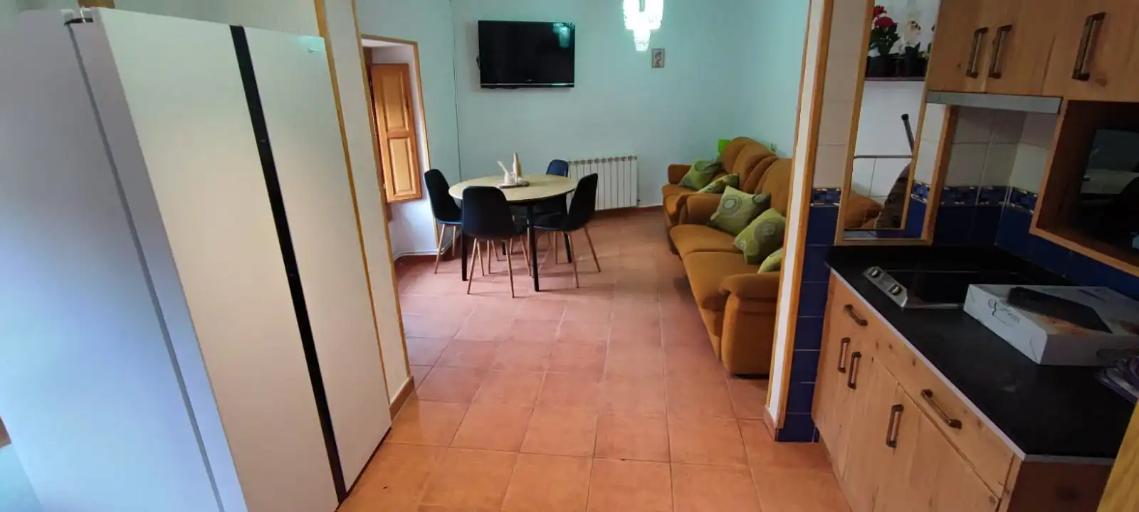 Sala d'estar de Casa o xalet de lloguer en Cuenca amb Calefacció, Moblat i Rentadora