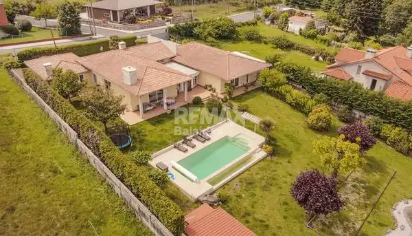 Casa o chalet en venta en Rúa Álvaro Cunqueiro, A Cañiza