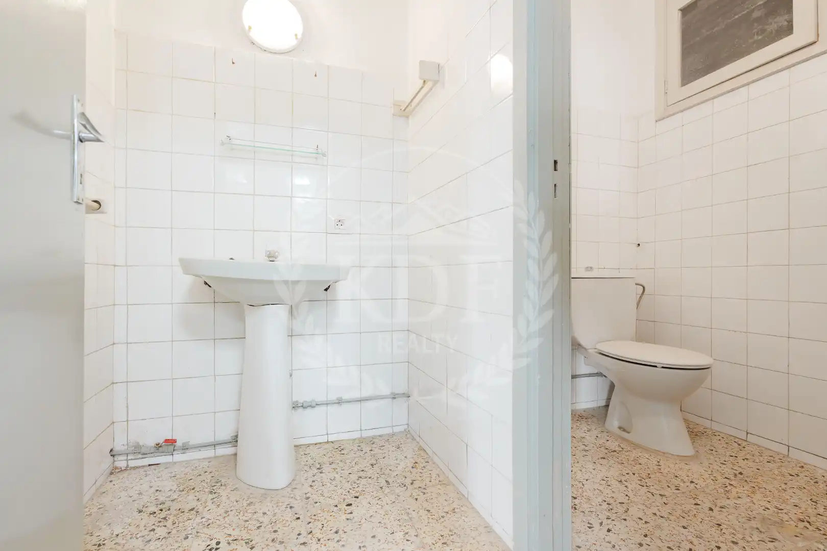 Bathroom of Commercial properties for rent in Santa Cruz de Tenerife