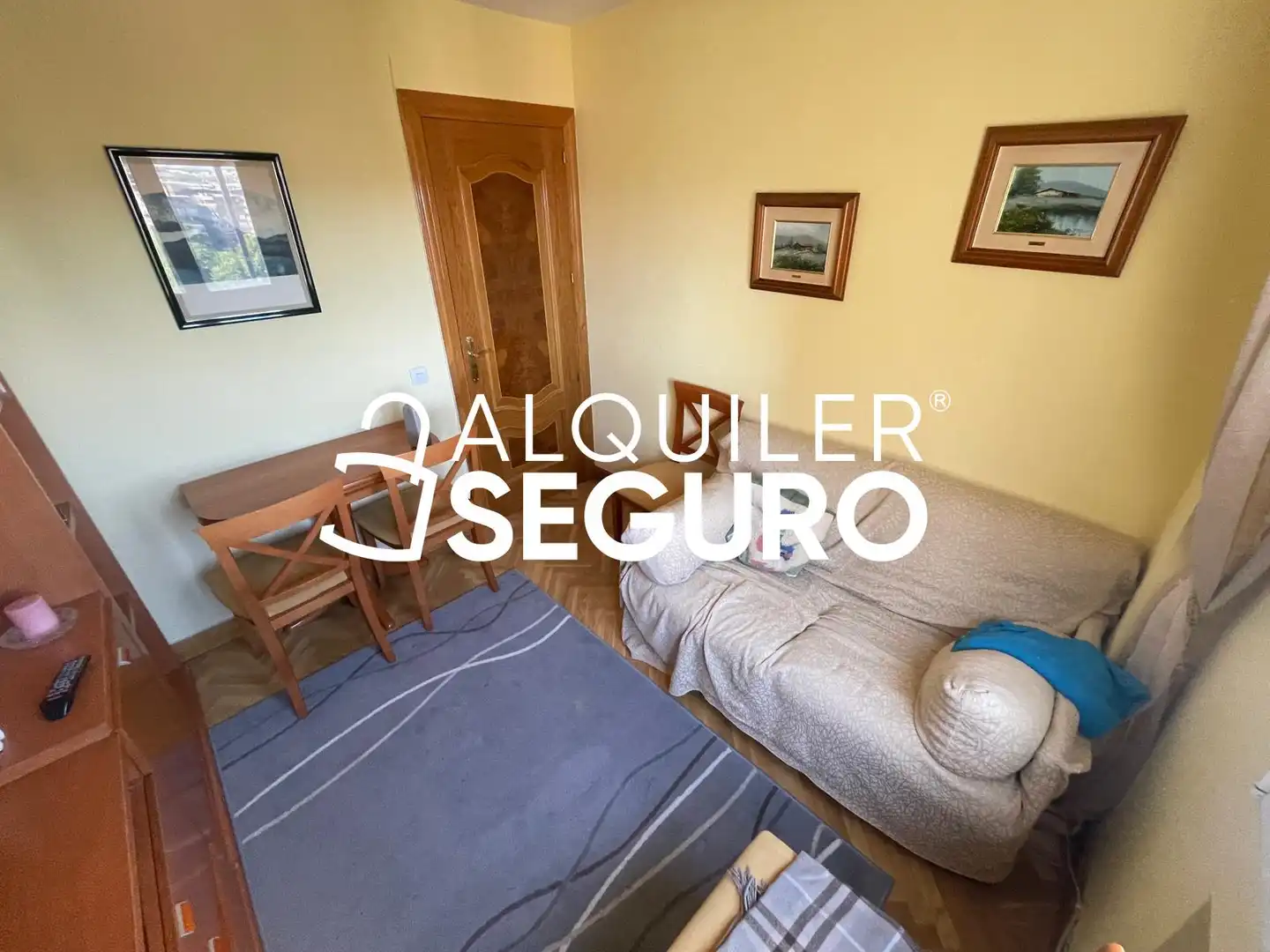 Habitación de Piso de alquiler en Madrid con Calefacción, Terraza y Amueblado