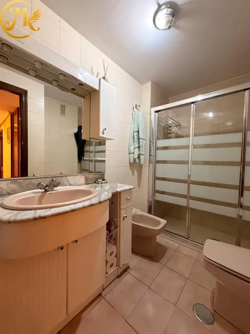 Baño de Piso en venta en Santander con Calefacción, Terraza y Trastero