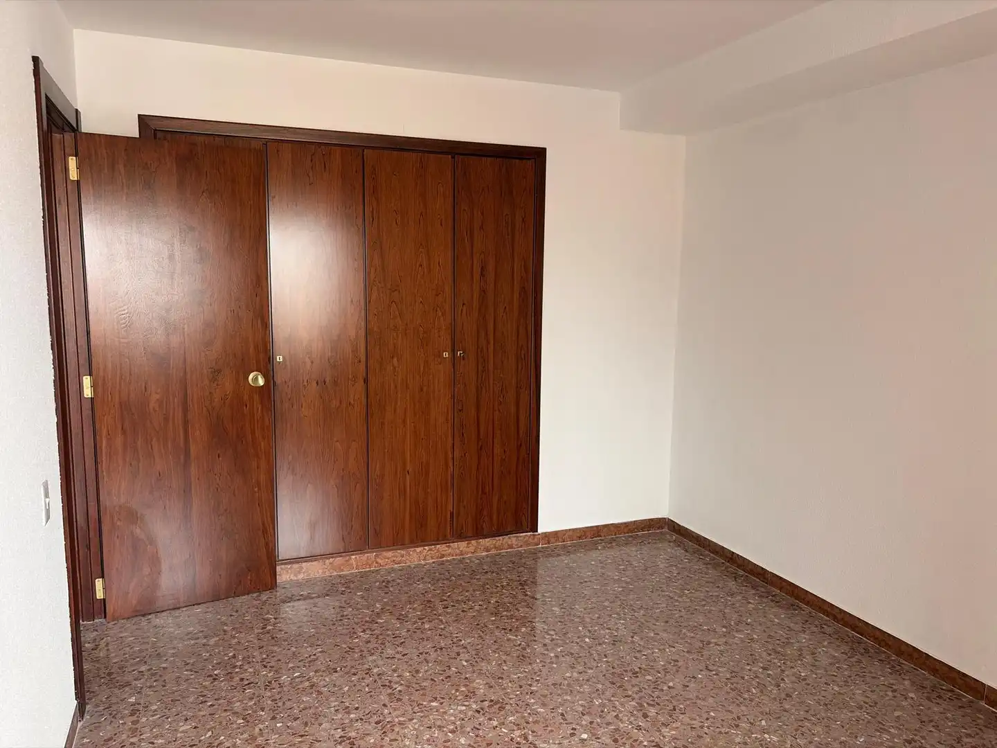 Bedroom of Flat for sale in Villena  with Terrace and Balcony