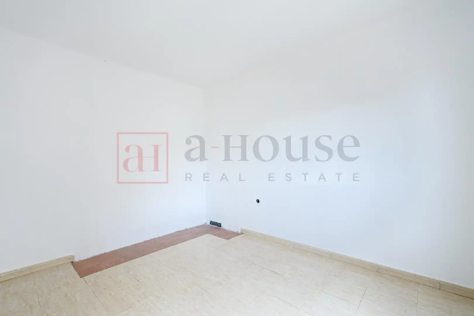 Piso en venta en Barcelona con Trastero y Balcón