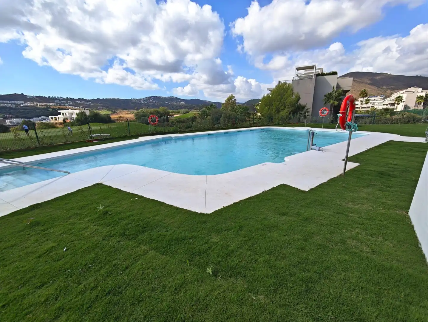 Attico con piscina in vendita a Calle Valle de Somiedo Urbanización Lagar Martell, imagen 6