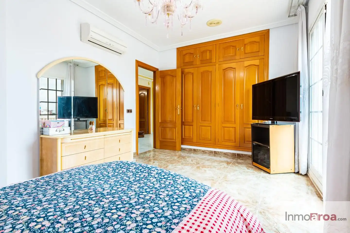 Bedroom of Houses for sale in L'Eliana  with Private garden, Terrace and Swimming Pool