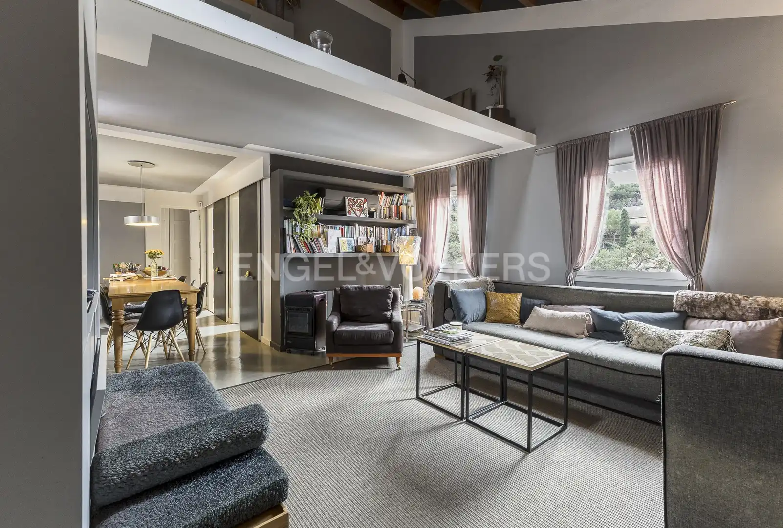 Sala de estar de Casa o chalet en venta en Barcelona con Aire acondicionado, Calefacción y Jardín privado