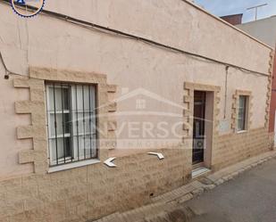 Vista exterior de Casa o xalet en venda en  Almería Capital