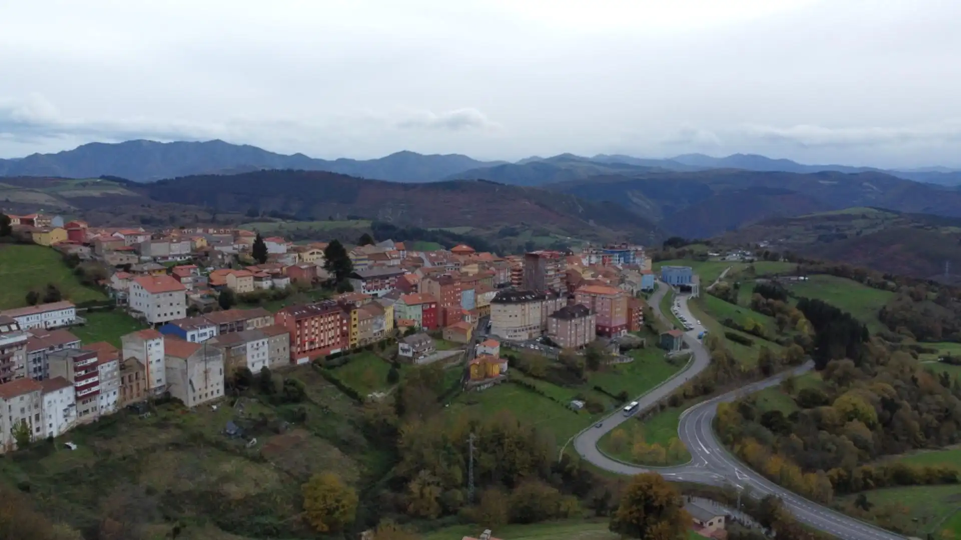 Vista exterior de Residencial en venta en Tineo
