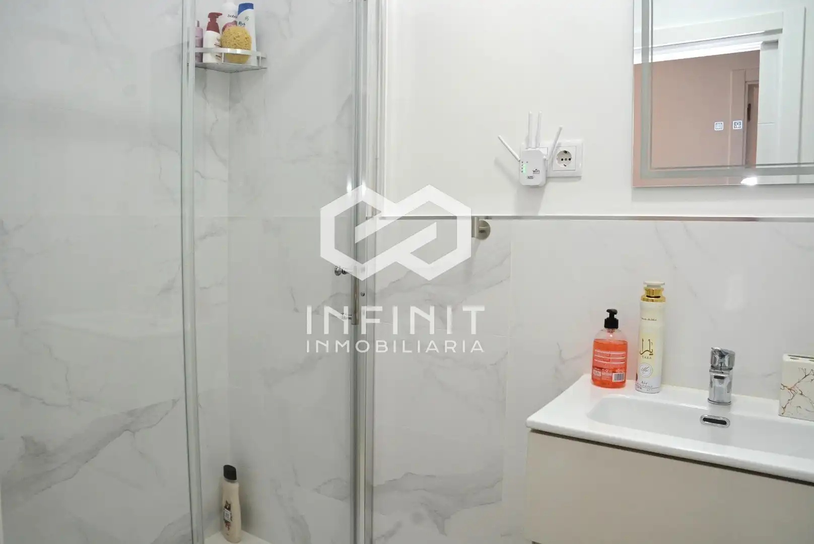 Bathroom of Houses for sale in Mazuecos  with Air Conditioner and Balcony