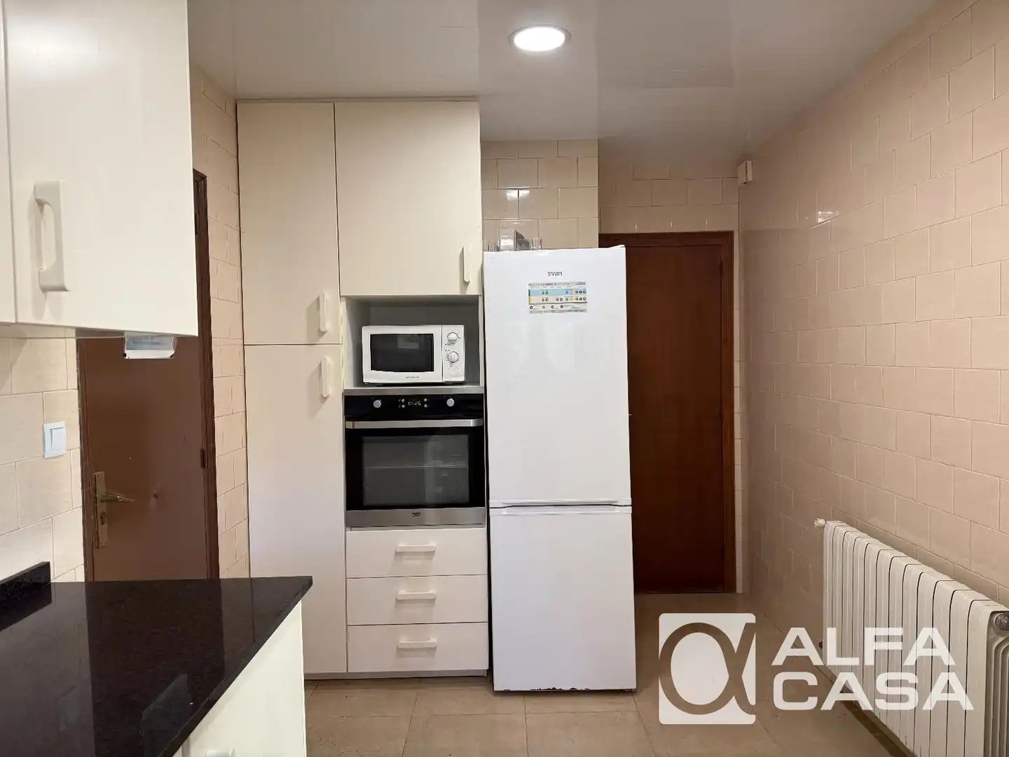 Cuina de Casa o xalet en venda en Blanes amb Calefacció, Terrassa i Traster