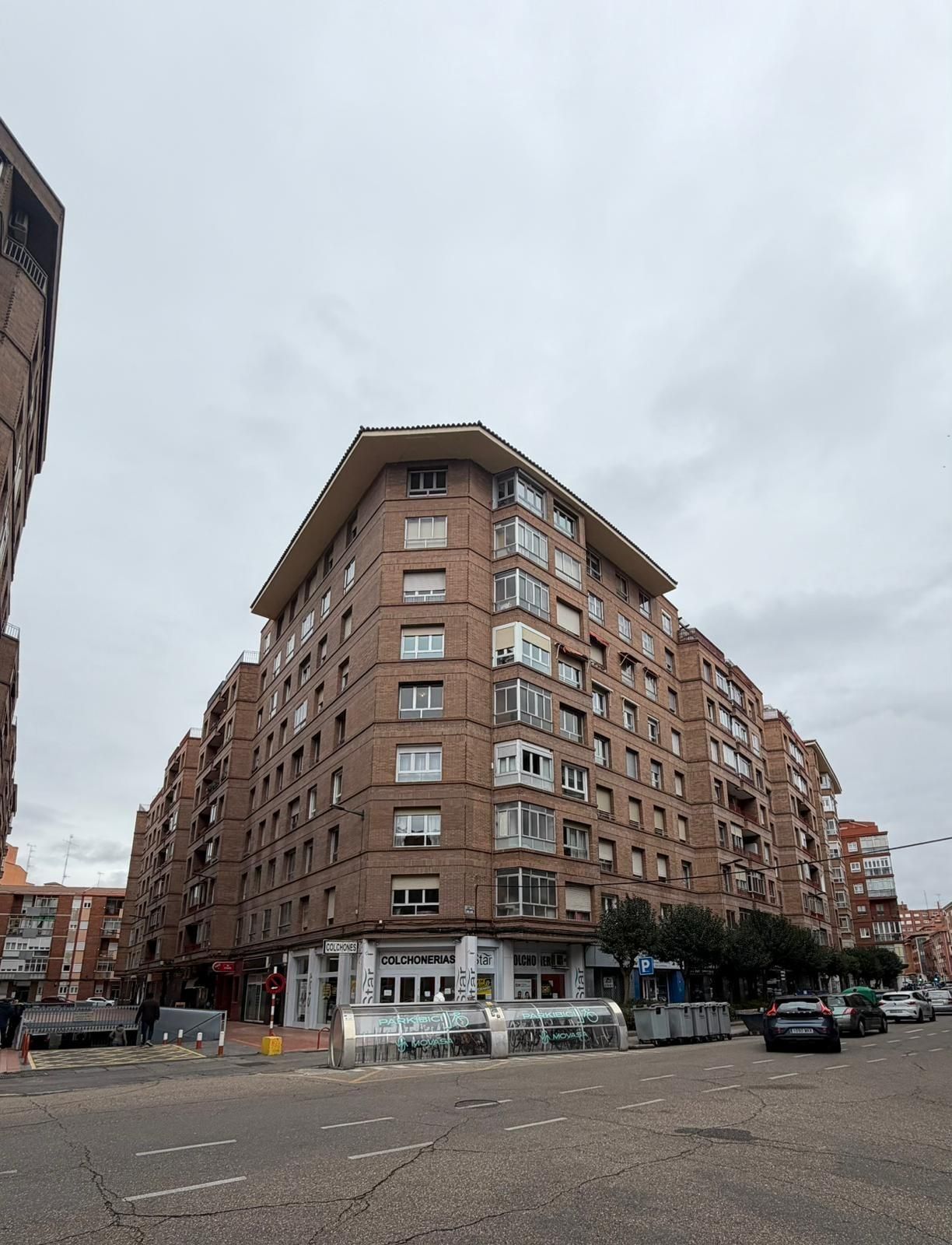 Vista exterior de Piso de alquiler en Valladolid Capital con Calefacción y Terraza